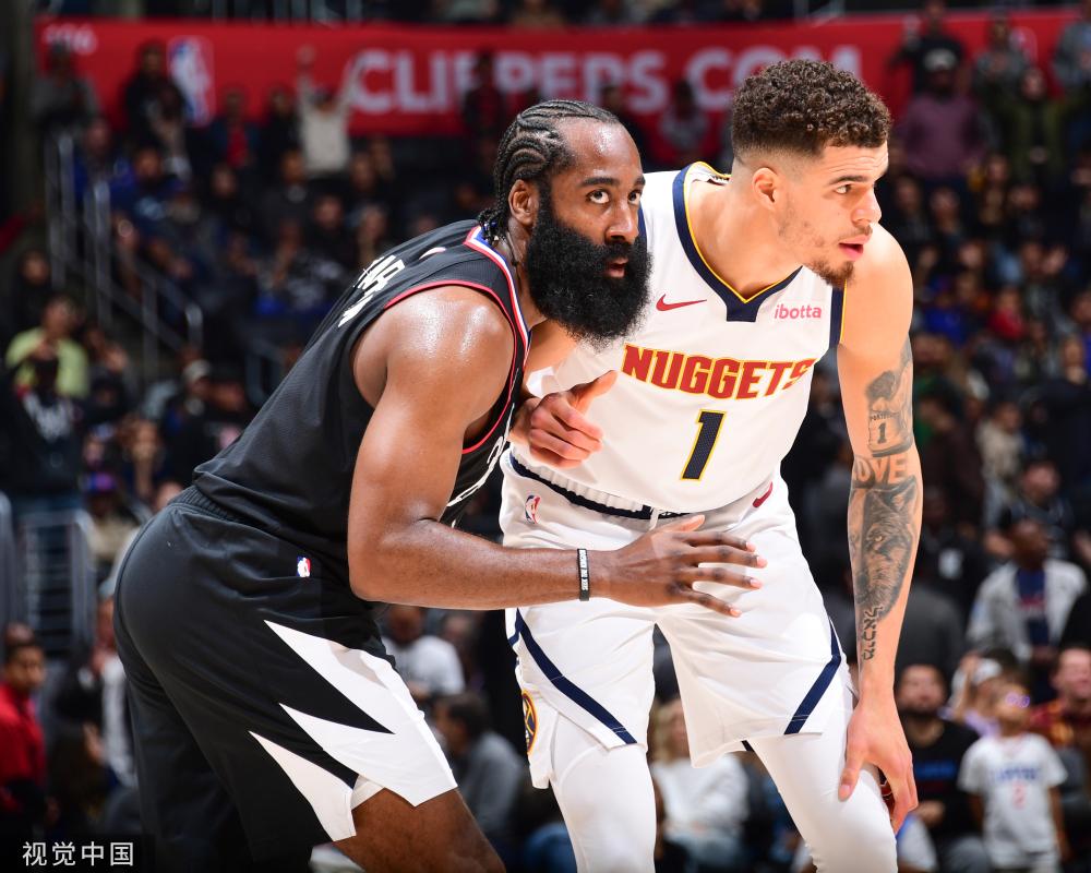 据一席之地 据一席之地