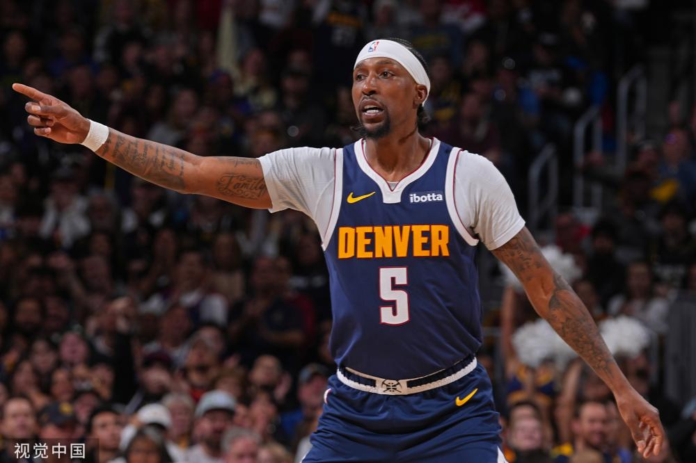 巴斯勒：埃姆雷-詹漫不经心根本不像队长，丢球前不冲刺回追